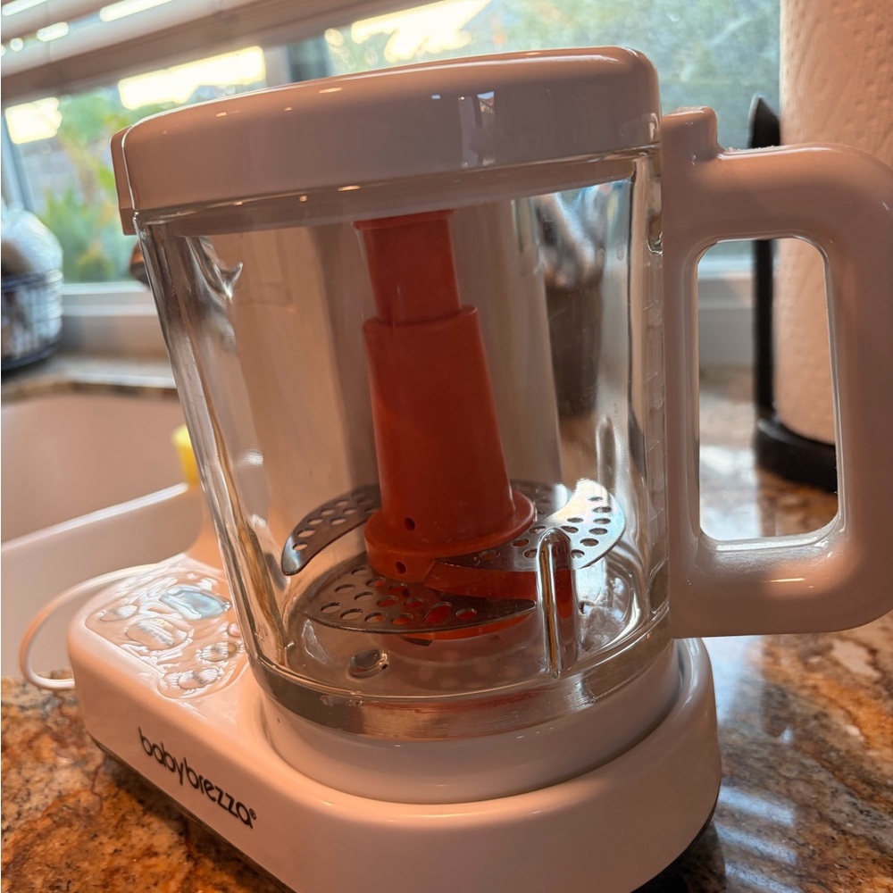 Baby Brezza White Kitchen Food Processor - Picture 6 of 7